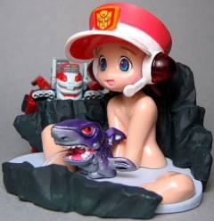 K-T Figure Collection Transformers 小爱 火焰擎天柱 胶鲨 