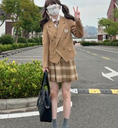 津律高·西服-资料图