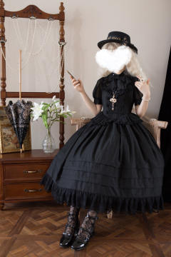 玫瑰骑士-资料图