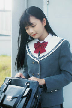 川柊私立·套装-资料图