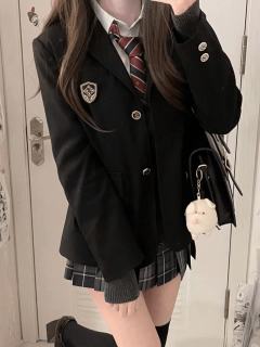 御奈女子·西服-资料图