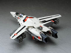 VF-1S 攻击女武神 （一条辉专用机）-资料图