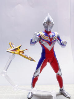 SHF 真骨雕 迪迦奥特曼 复合型-资料图