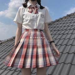 草莓老熊-资料图