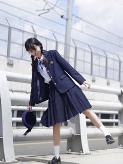 陵西高 西服-资料图