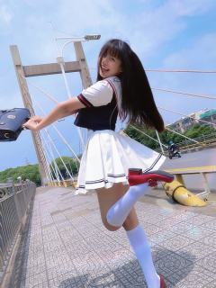 平日樱·水手服-资料图