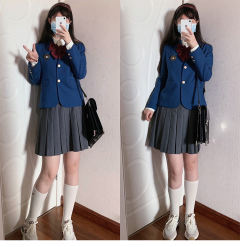 十三色两粒扣西服-资料图