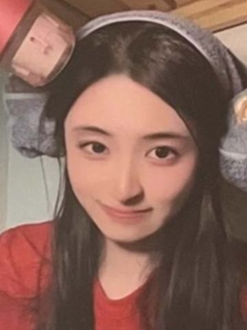 谢天依 23白情