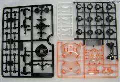 HGUC 夏亚专用机套装 透明版-资料图