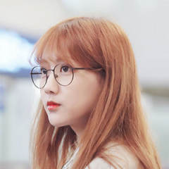 李艺彤