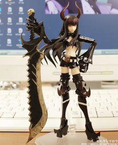 figma#SP-017 黑金锯手 -资料图