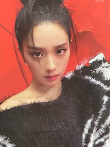 首批限量 红版秀 ver.B
