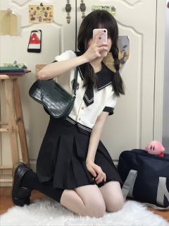川梨艺高·韩式制服-资料图