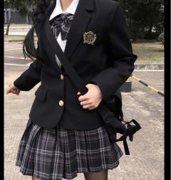 陇海 西服-资料图