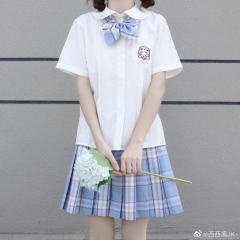 小奶熊·衬衫-资料图