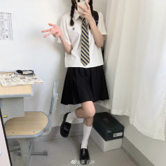 箱褶套装-资料图