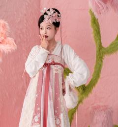 绒绒-资料图