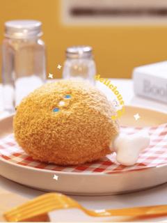 快乐宅急便毛绒挂件-资料图