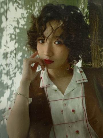 孟美岐 q音星光卡