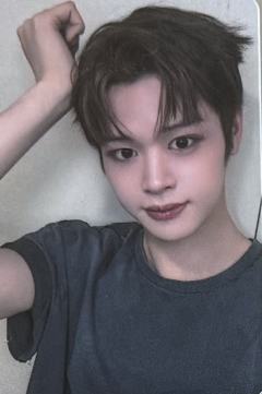 mnet plus签售线下1