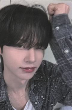 mnet plus签售线下7