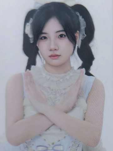 张佳仪夏季《48°C盛夏回忆》主题小卡 ver.C