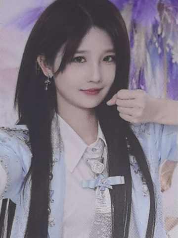 刘力菲 九周年主题小卡 ver.A