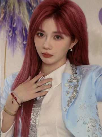 郑丹妮 九周年主题小卡 ver.B