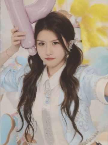 朱怡欣 九周年气球卡