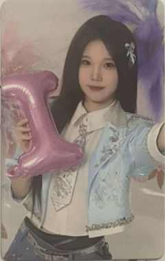 鲍雨欣 九周年气球卡