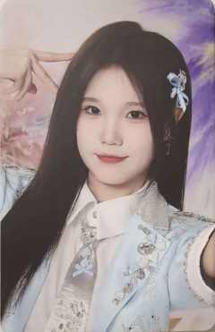 鲍雨欣 九周年主题小卡 ver.A
