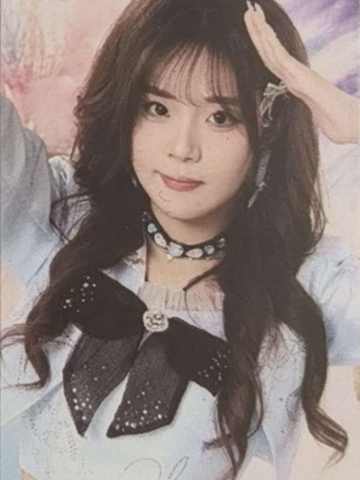 王珺 九周年主题小卡 ver.B