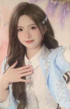 雷瑞妍 九周年主题小卡 ver.A