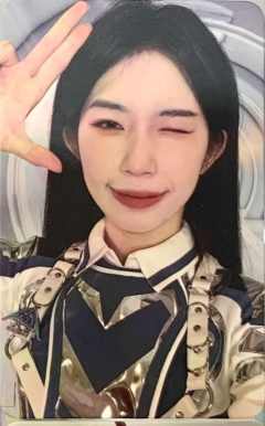 杨心渝  INTO THE LIGHT主题小卡