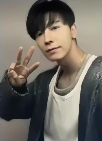 李东海 q音碎卡限定卡