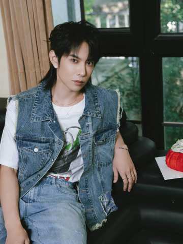 mistova加赠明信片