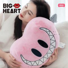 BIG HEART毛绒抱枕-资料图