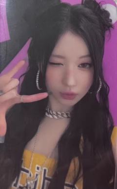 卡套卡 角