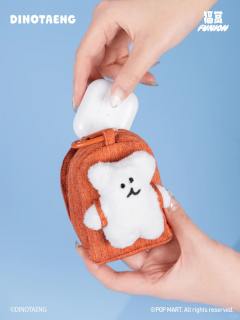 E赏-背书包-资料图