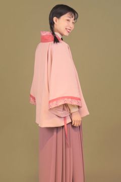 芙蕖-资料图