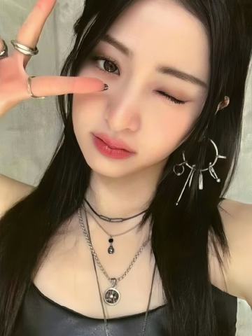 油管卡B 允