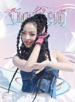 VaVa毛衍七