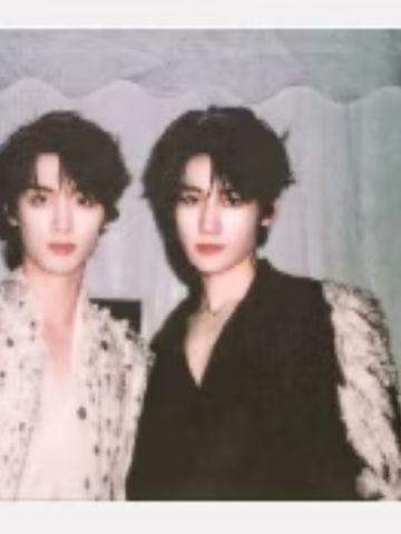 冠岁团款分队拍立得25 ver.A