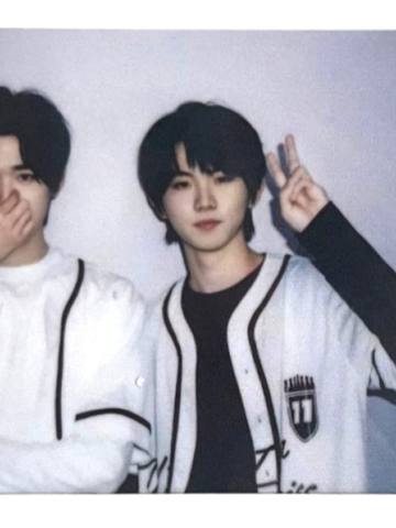 冠岁团款分队拍立得13 ver.B