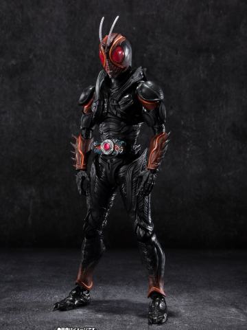 SHF 假面骑士Black Sun 首次变身