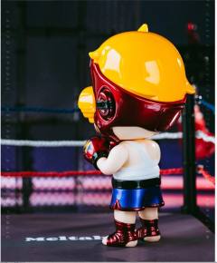 泰拳练习生-红蓝-资料图