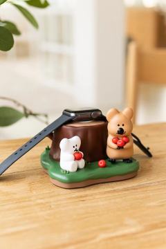 iWatch充电支架摆件 摘果子-资料图