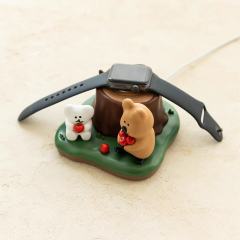 iWatch充电支架摆件 摘果子-资料图