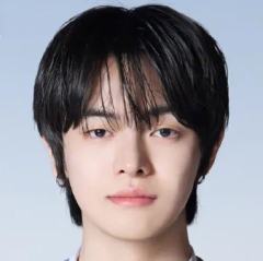李Leo