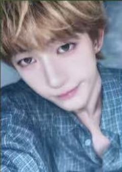 费加罗生日刊C版隐藏自拍卡 ver.A